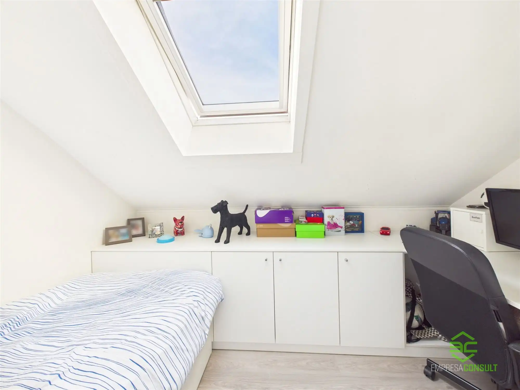 Verhuurd handelspand met app in het centrum! foto 12