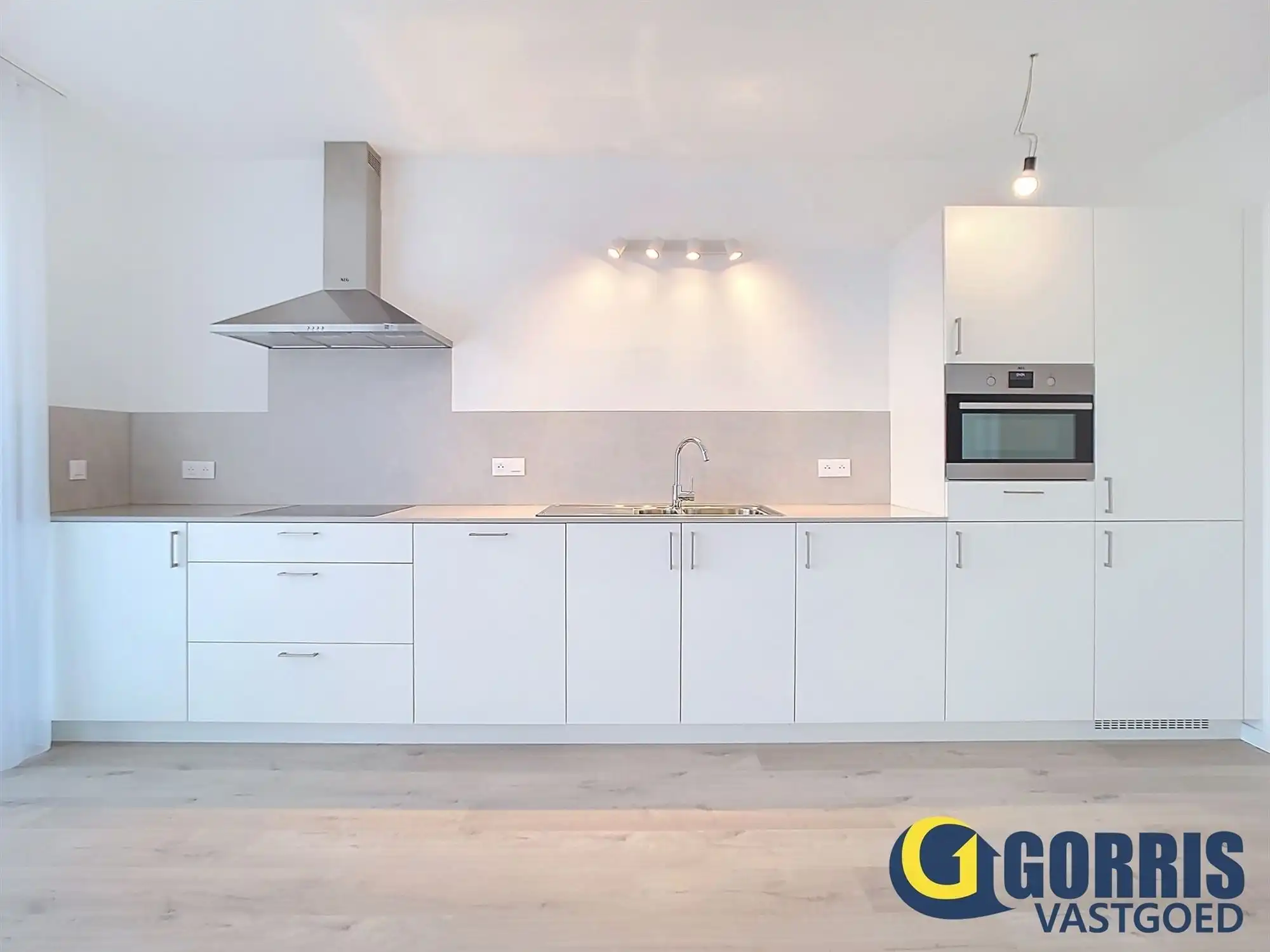 Rustig gelegen gelijkvloers nieuwbouwappartement met 2 slaapkamers. foto 3