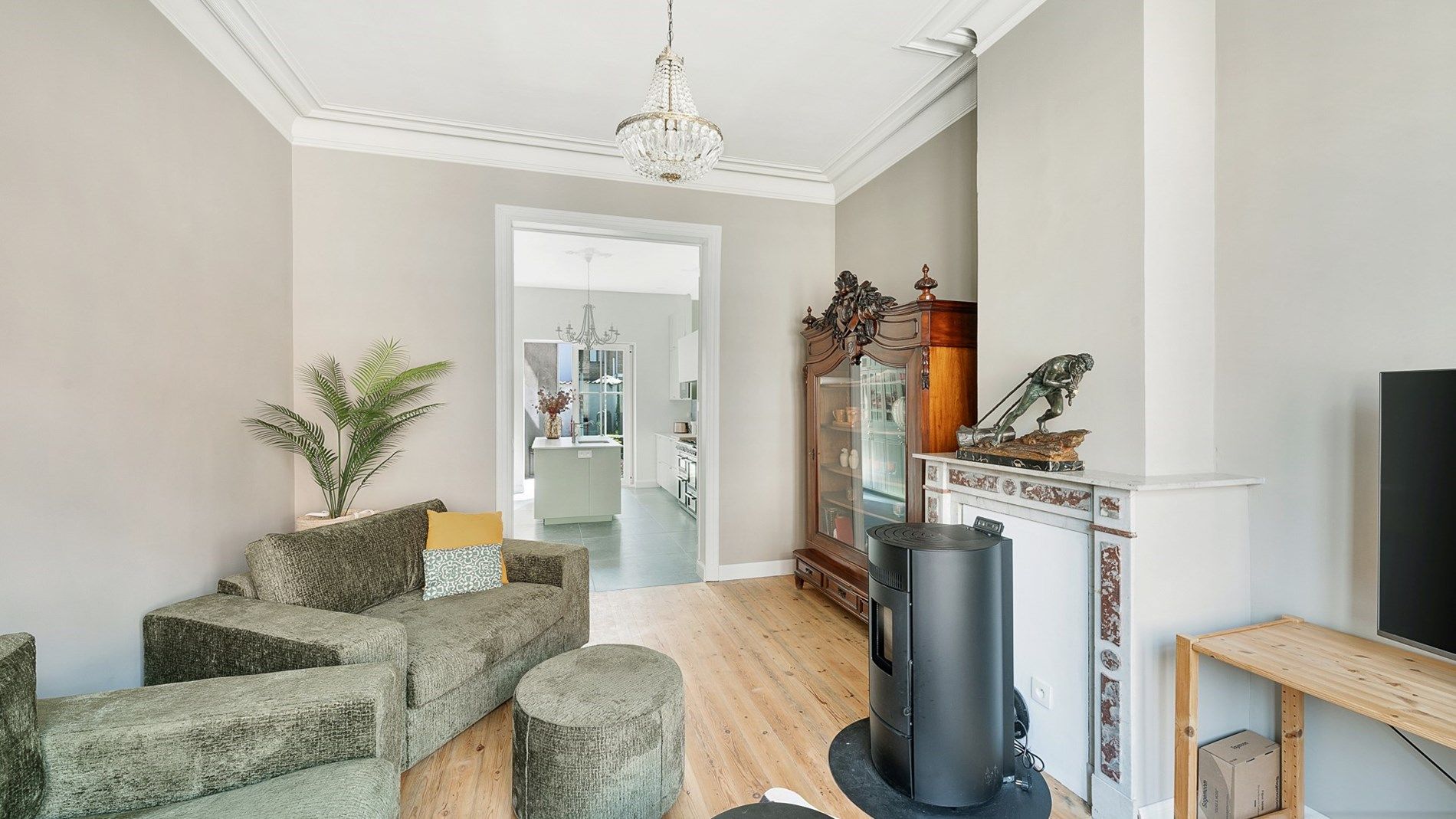 Gerenoveerd herenhuis met 5 kamers te Zeebrugge foto 3