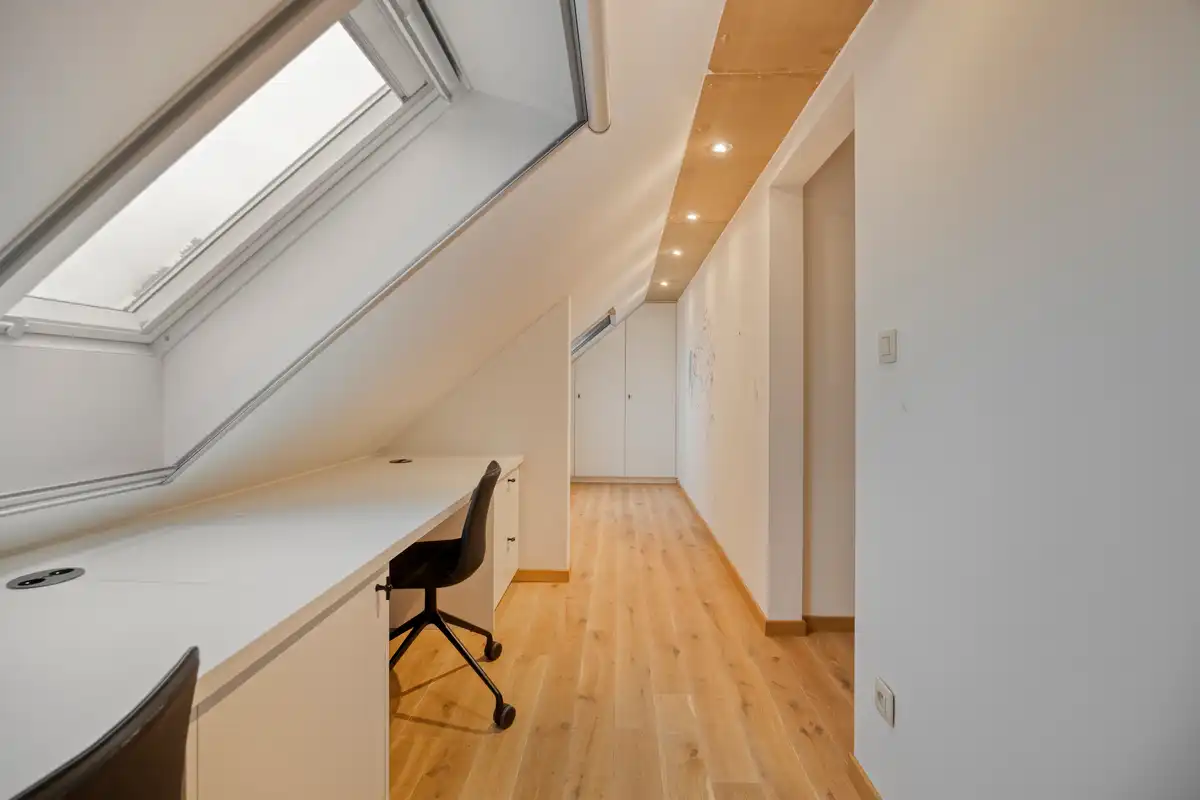 Stijlvolle villa met hoogwaardige afwerking foto 17