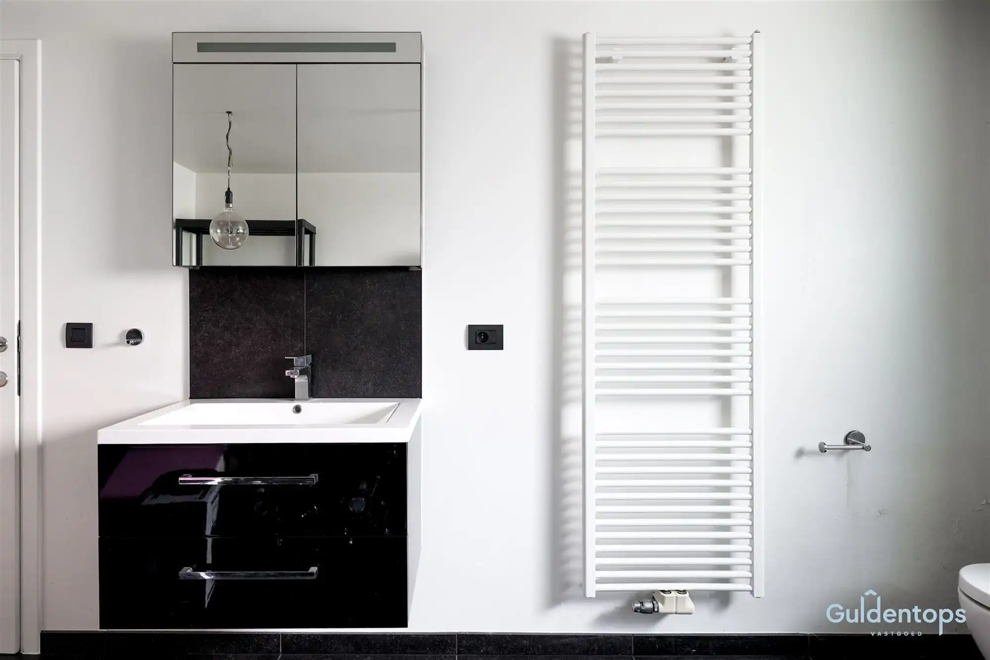 Knappe ruime woning op absolute toplocatie foto 6