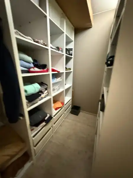 Ruim, lichtrijk appartement met 2 slaapkamers, groot terras en EPC B! foto 10
