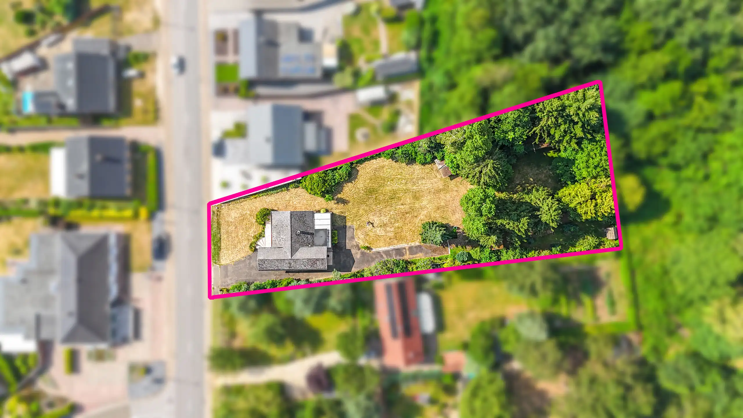 Ruime split-levelwoning met 3 slaapkamers op groot perceel! foto 39