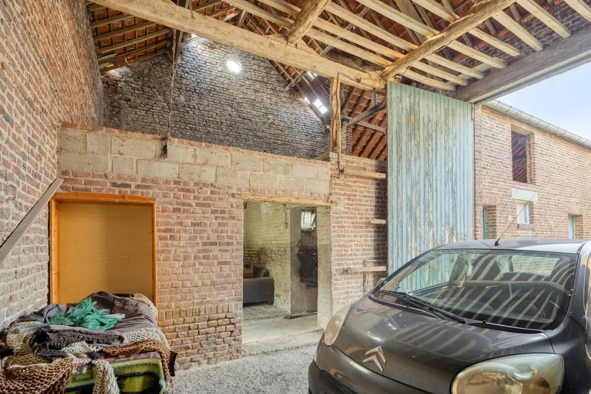RUSTIG GELEGEN HOEVEWONING MET 3 SLK EN BIJHORENDE STALLINGEN OP 29A83CA TE RIEMST. foto 32