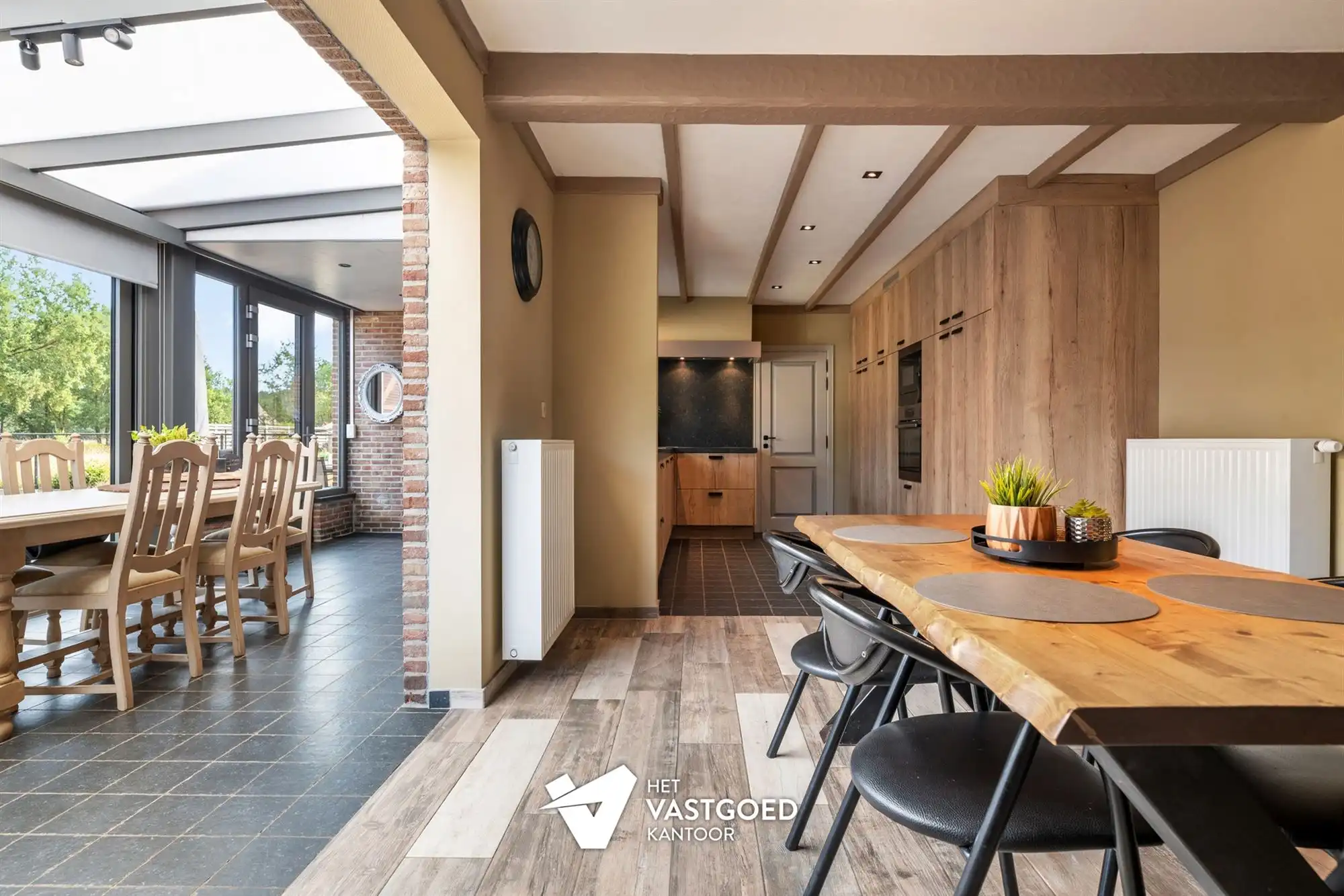 GERENOVEERDE WONING MET 3 SLAAPKAMERS UITERST RUSTIG GELEGEN TE HEPPEN foto 6