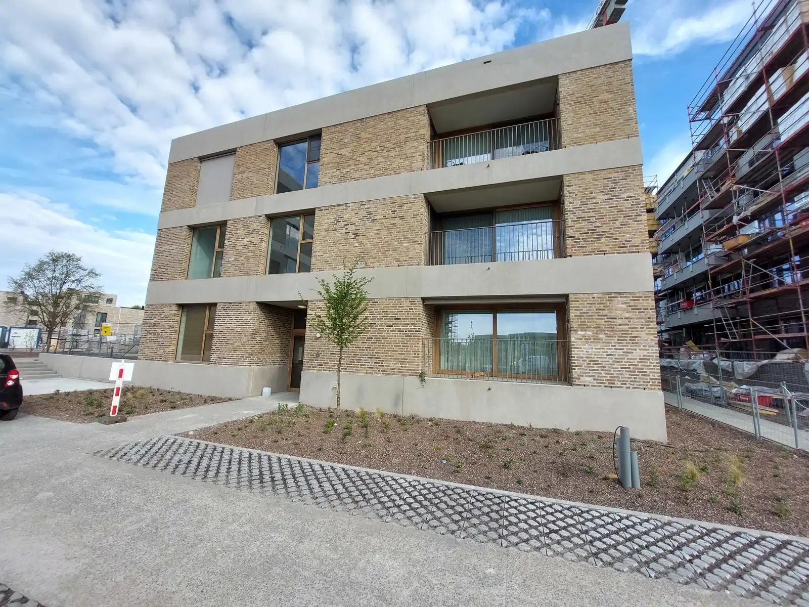 Wilrijk - Lichtrijk nieuwbouw 1 slpk  app met terras en P. foto {{pictureIndex}}