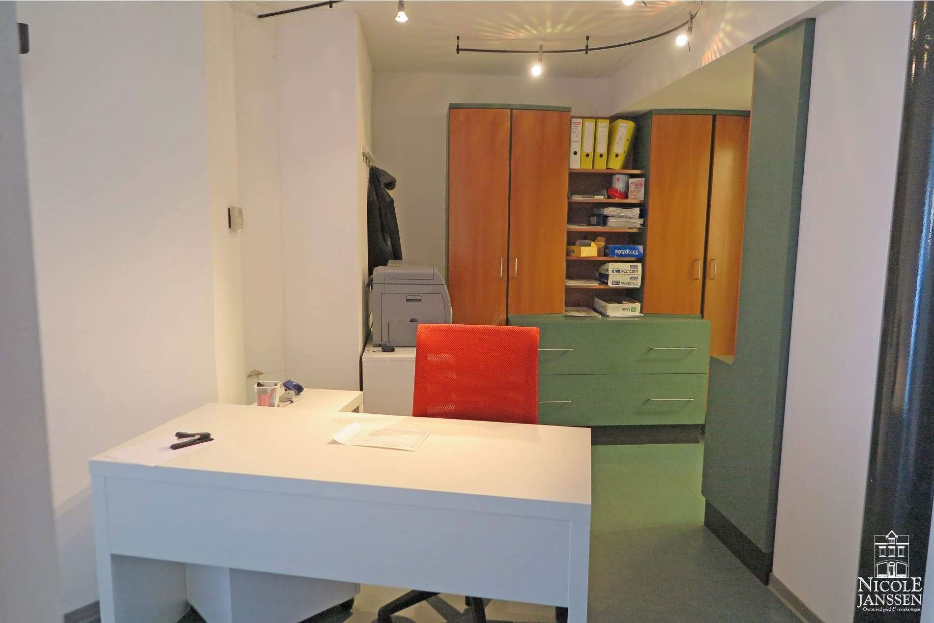 Verzorgd gelijkvloers handelspand foto 4