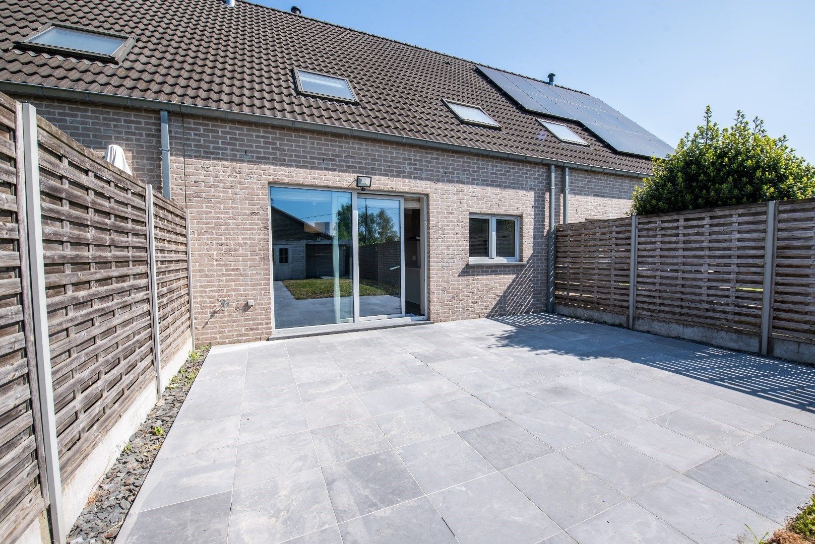 Te Koop: Energiezuinige woning (bouwjaar 2012) in Sint-Eloois-Vijve foto 2