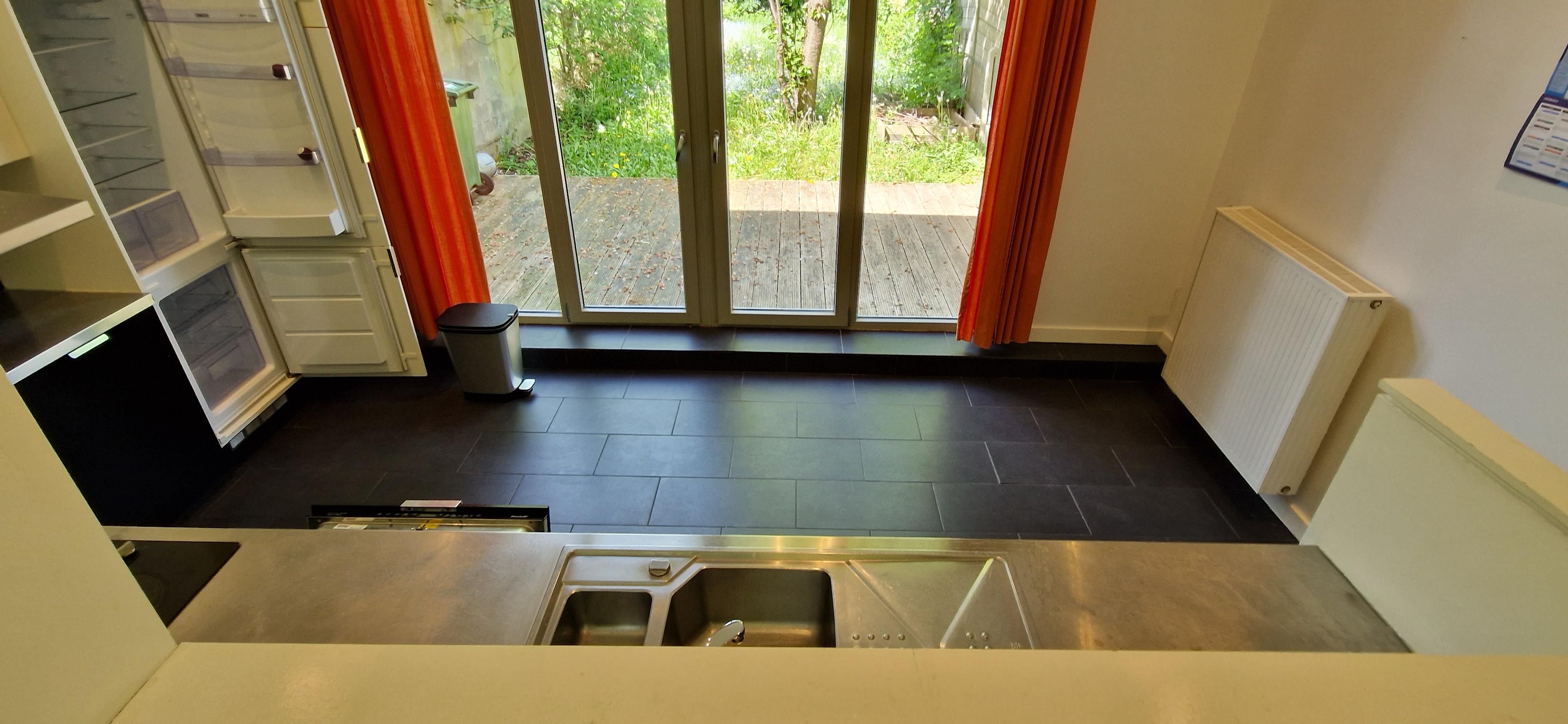 Karaktervolle HERENWONING met mooie leefruimten, 4 slaapkamers en een rustgevende tuin  op 1 are 70 ca.   foto 10