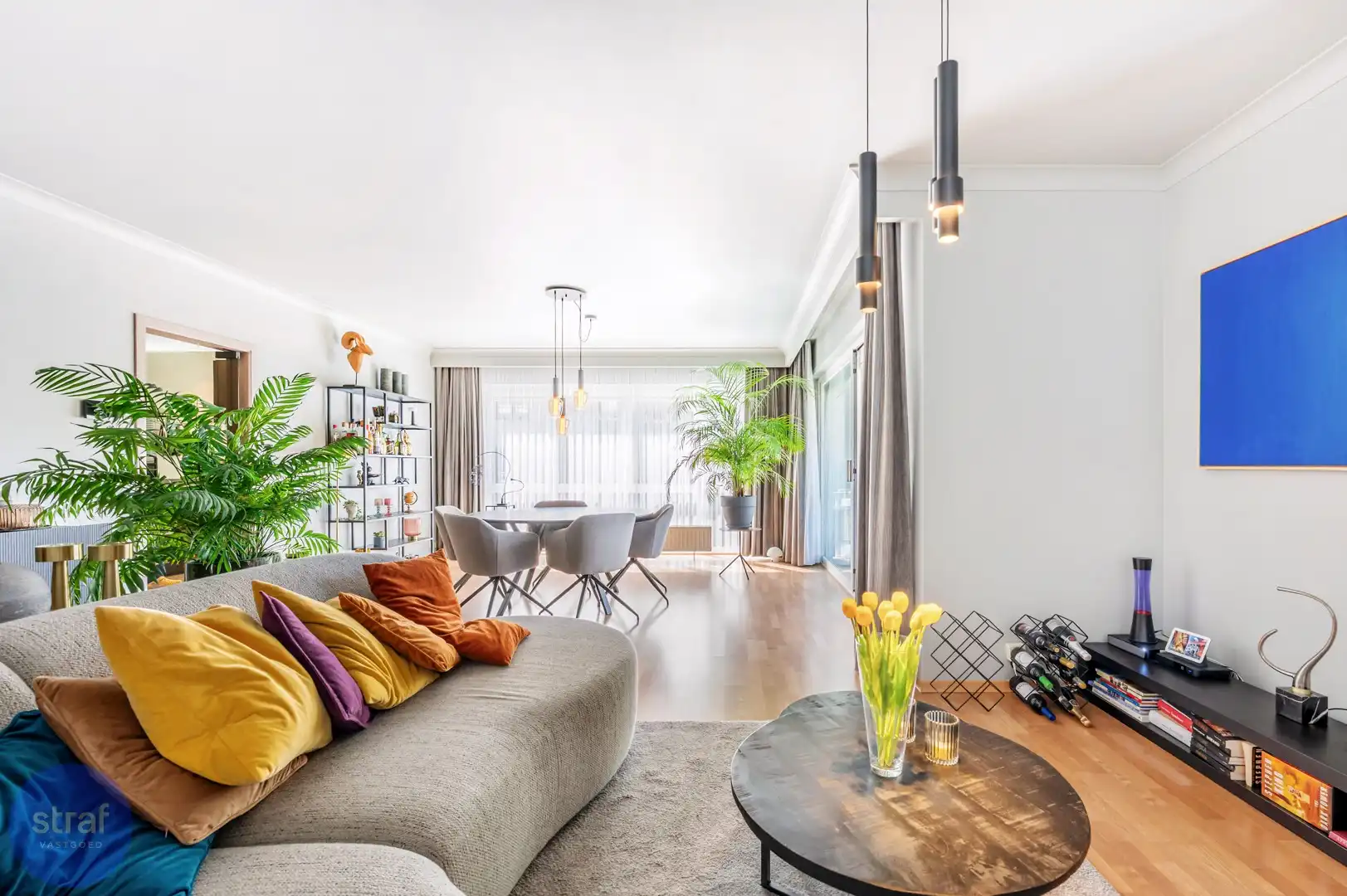 Groot (118m2) appartement met 3 slaapkamers foto {{pictureIndex}}