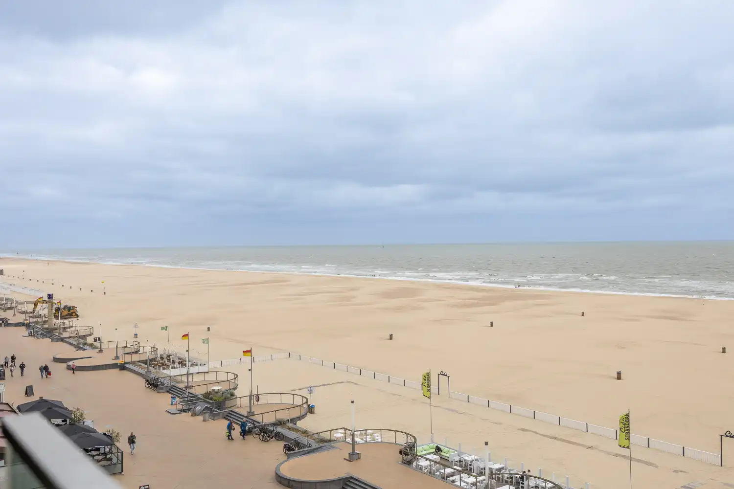 2 slaapkamer appartement op de zeedijk van Oostende foto 4