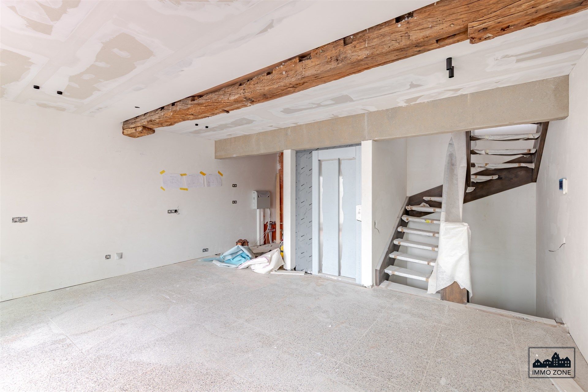 Architecturale parel tussen Vlas-en Vrijdagsmarkt foto 4