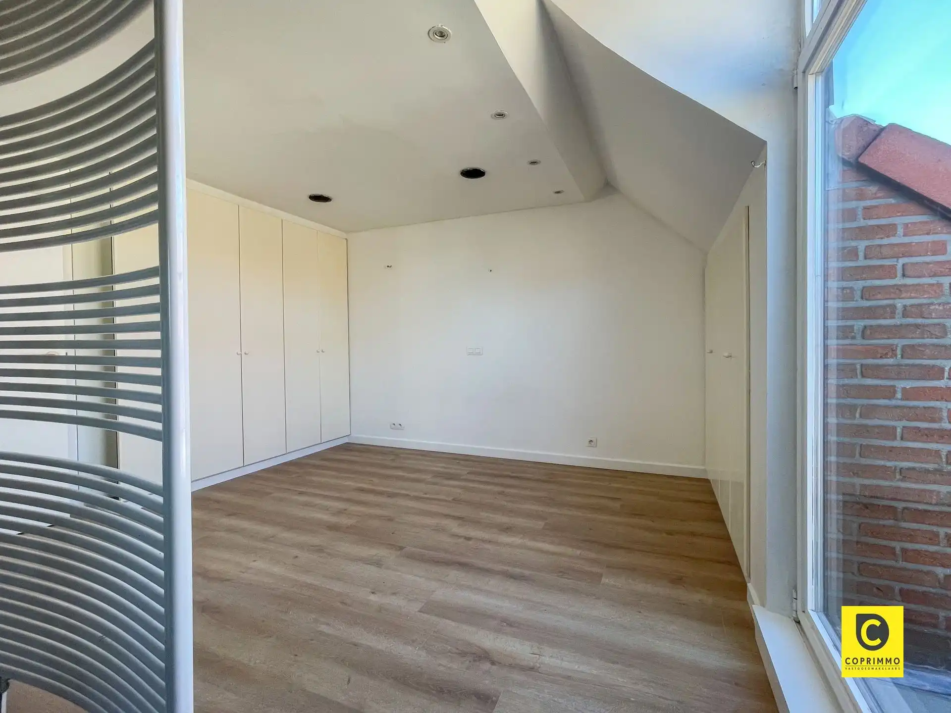 Dakappartement met groot terras foto 9