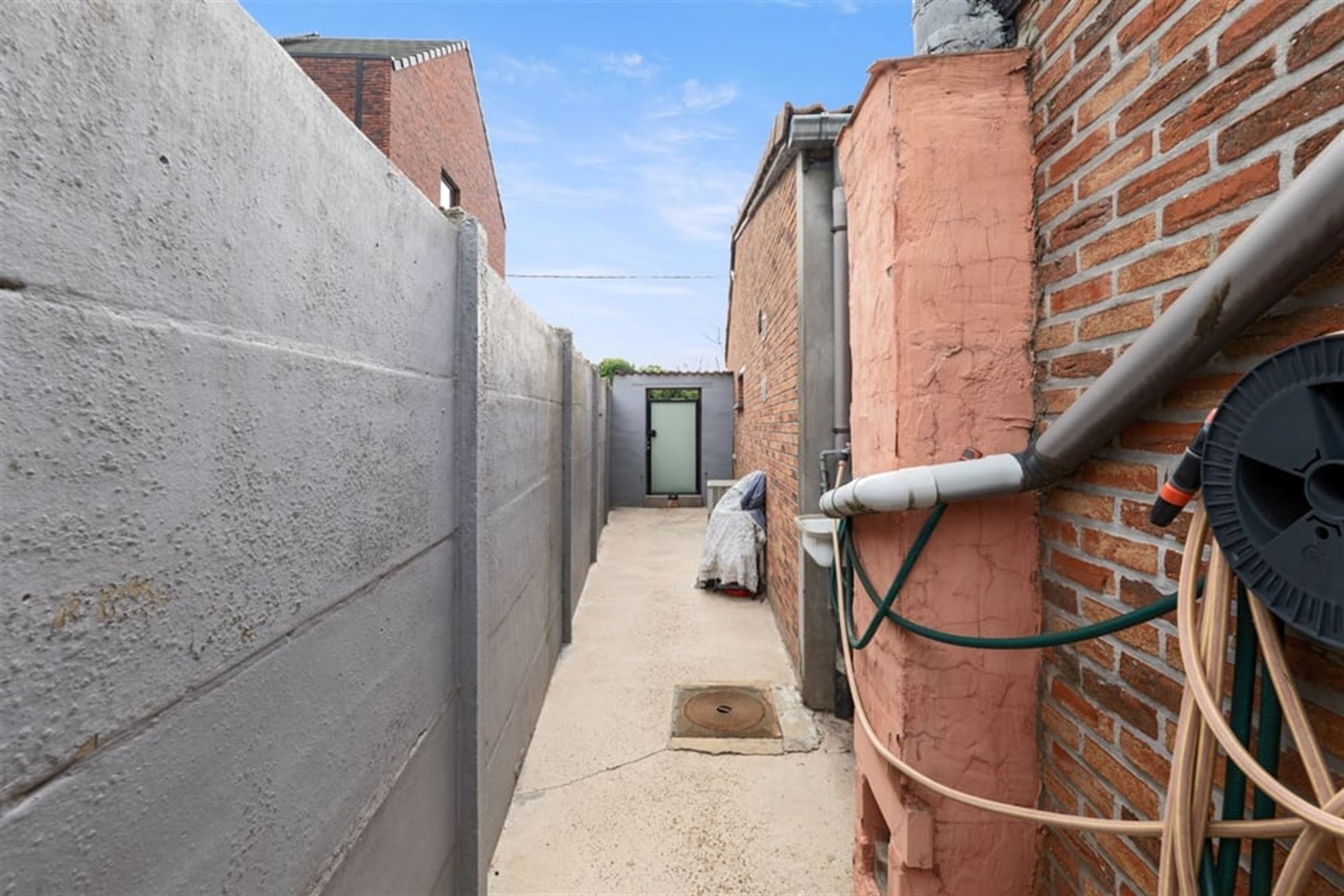 GELIJKVLOERSE WONING MET GARAGE IN BRUSTEM  foto 8