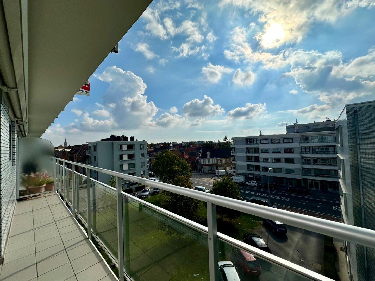 Appartement op centrale ligging te Sint-Andries foto 12