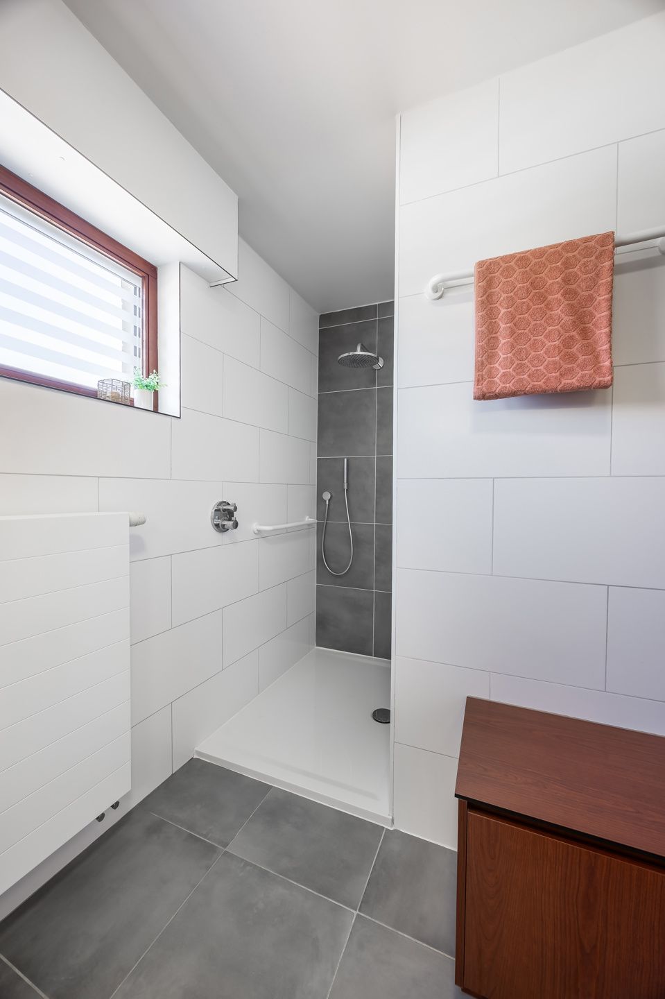 Instapklare woning met 4 slpks nabij centrum Westmalle foto 9