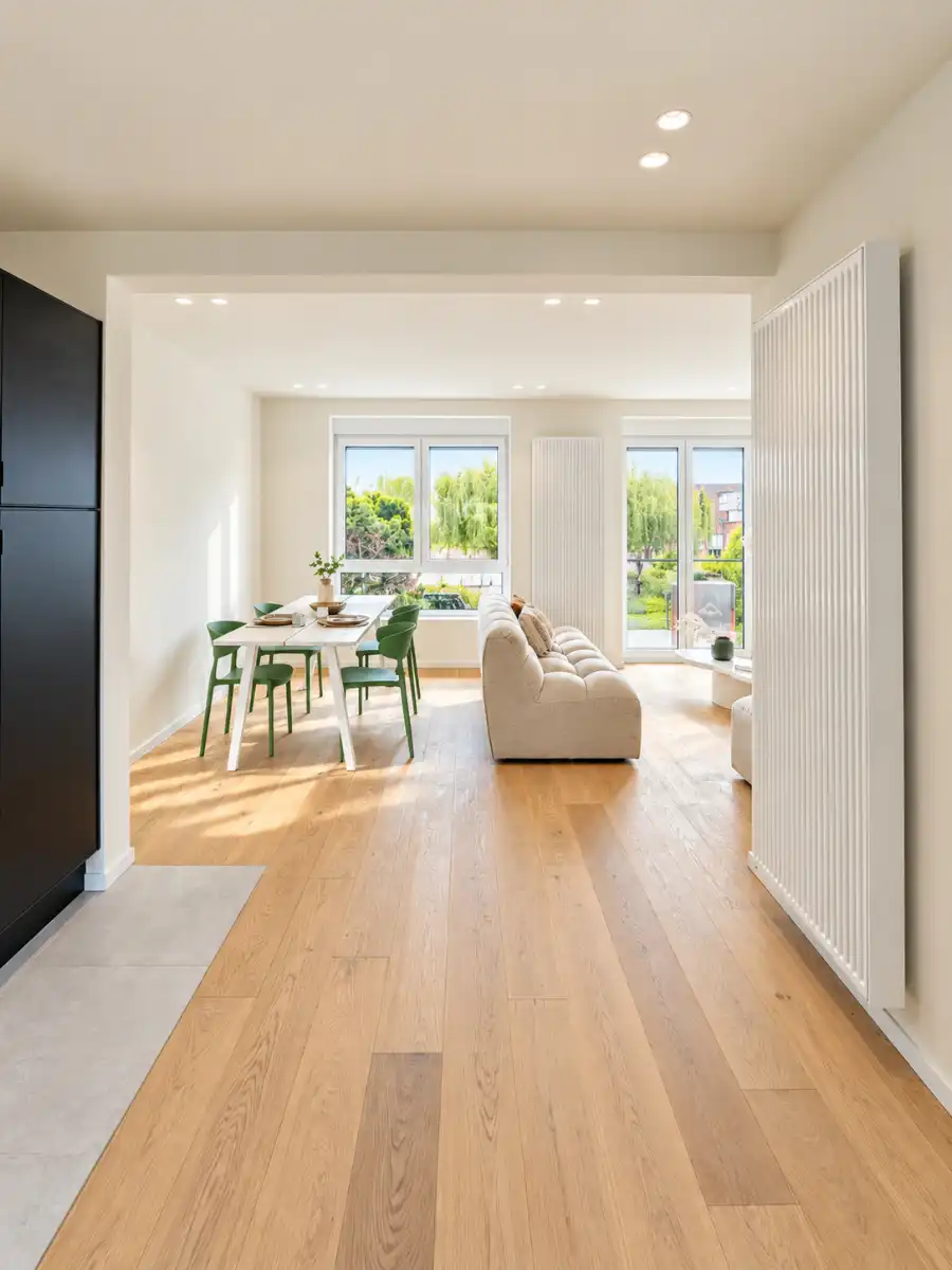 Uitmuntend gelegen gerenoveerde woning ! foto 4