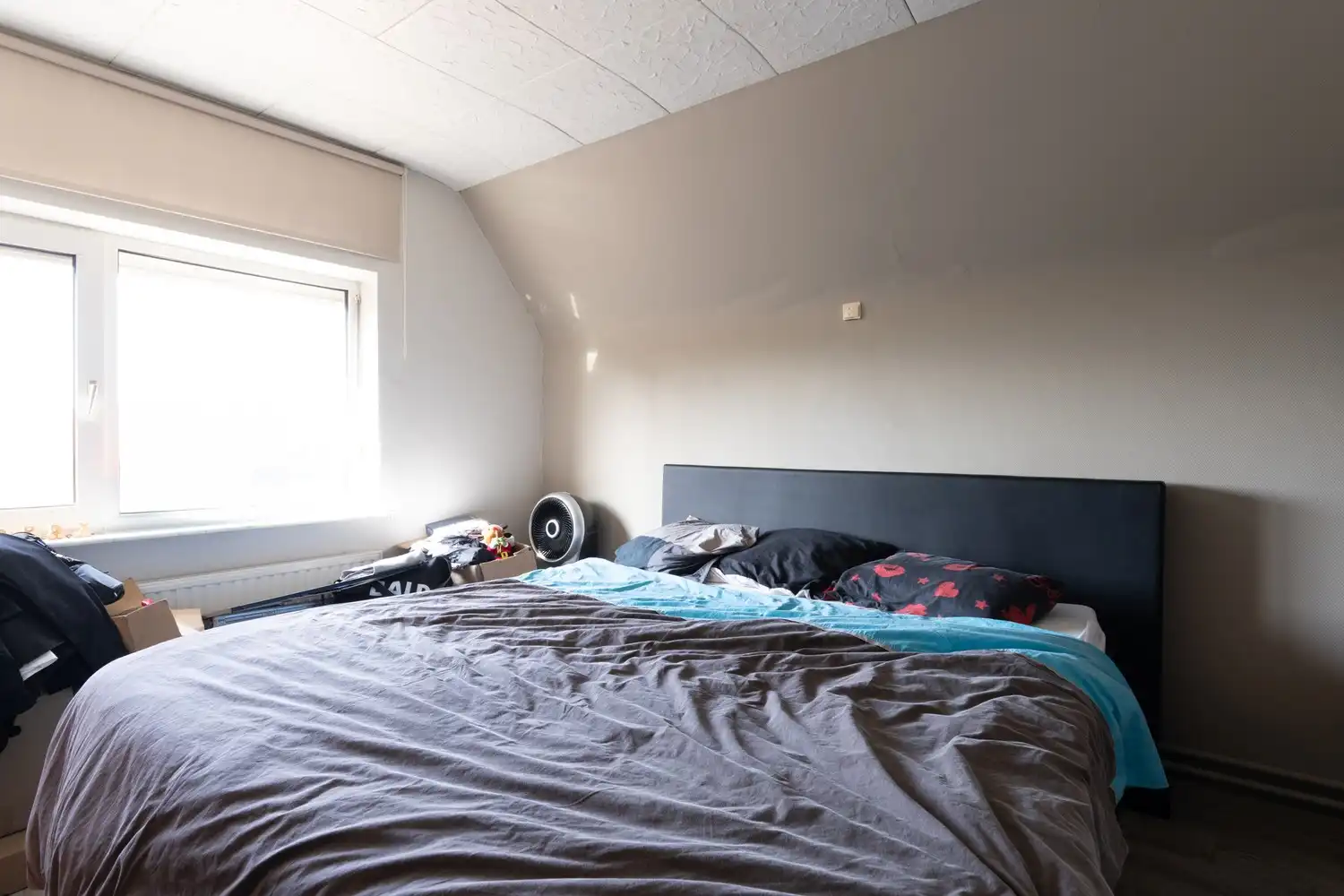 Leuke op te frissen woning 3 SLK woning in een doodlopende straat! foto 17