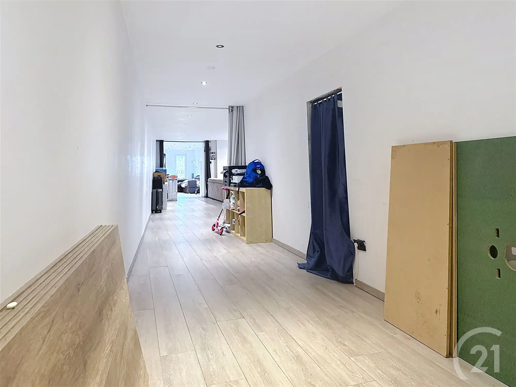 Ruime gezinswoning met 5 slaapkamers in centrum foto 6