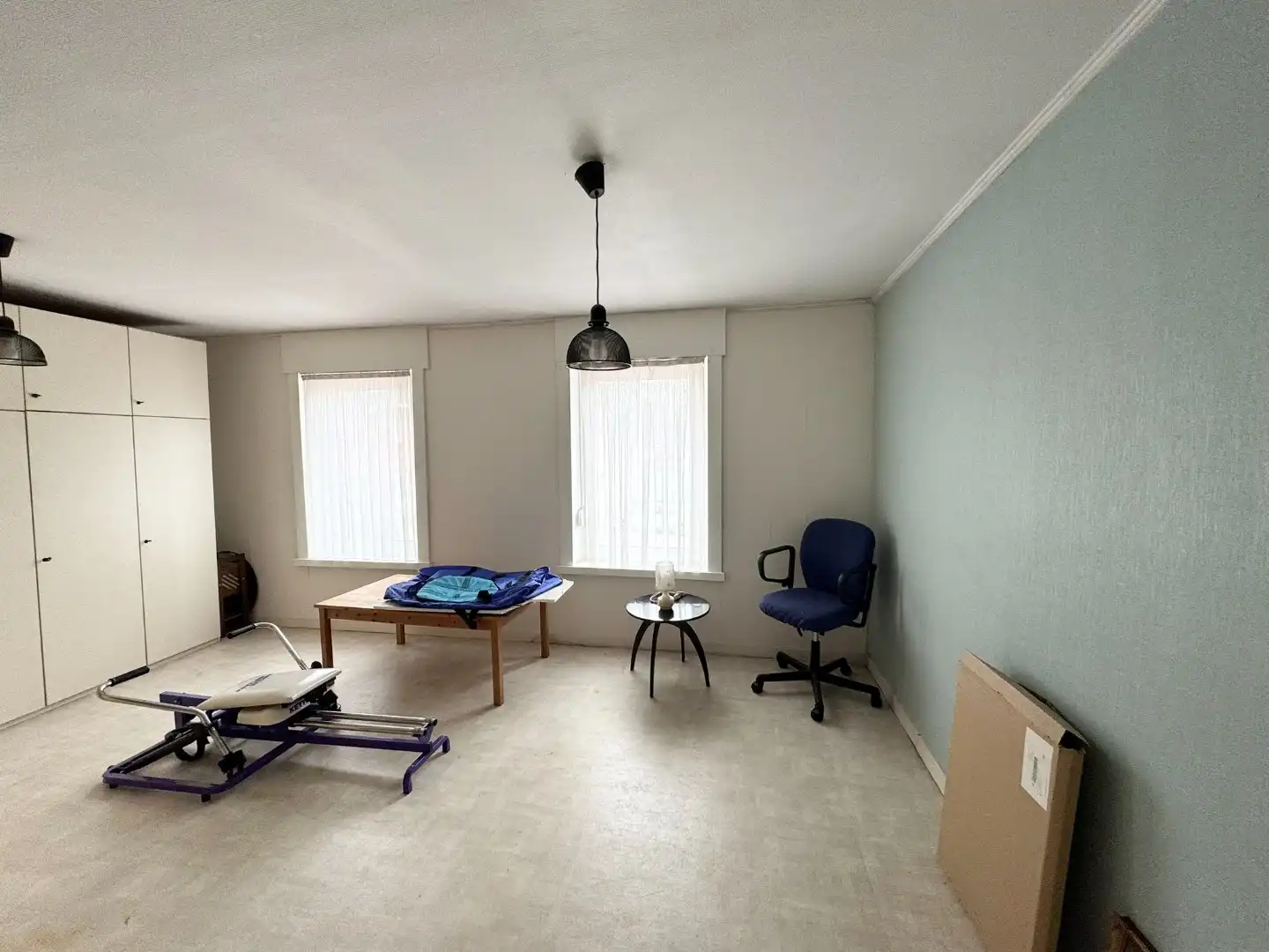 Ruime woning met 4 slaapkamers en grote tuin in centrum Oordegem foto 12