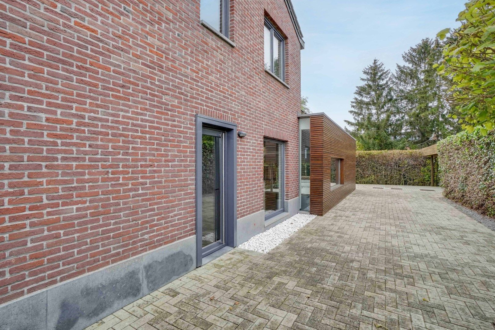 IN OPTIE ! GEZINSWONING MET EEN BEWOONBARE OPP. VAN 198 M² OP EEN MOOI PERCEEL AAN DE MAAS ! foto 24