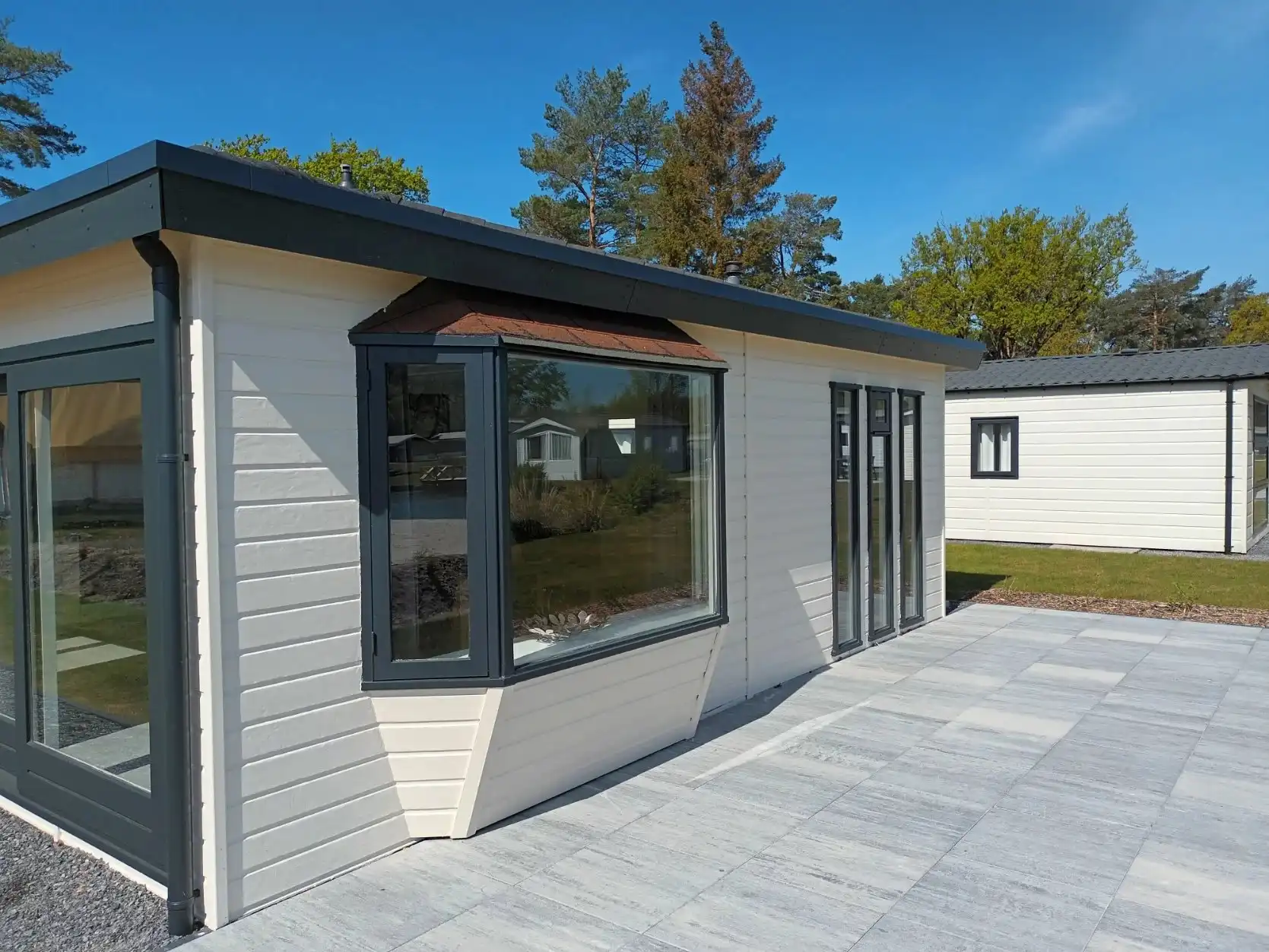 ruime chalet voor 4 personen op vakantiepark Europarcs te Mol foto 3