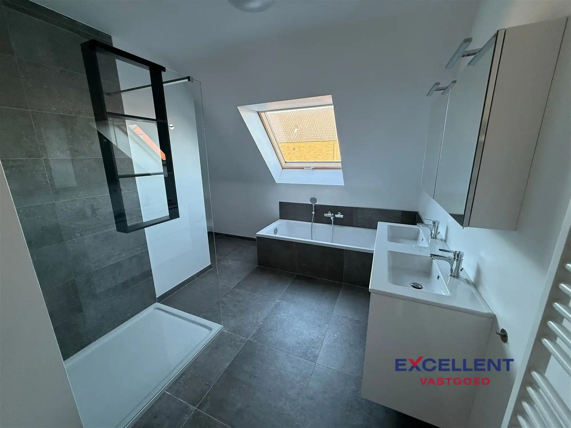 Rustig gelegen nieuwbouwwoning te huur De Pinte! foto 9