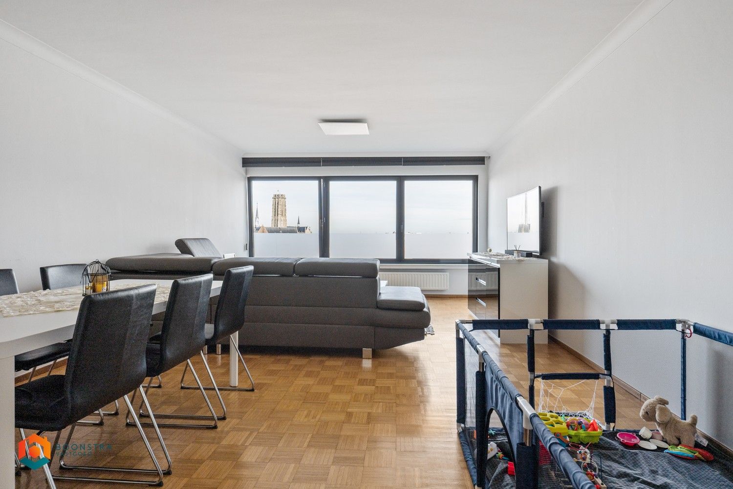 Ruim app met 2 slpkrs en terras foto 3