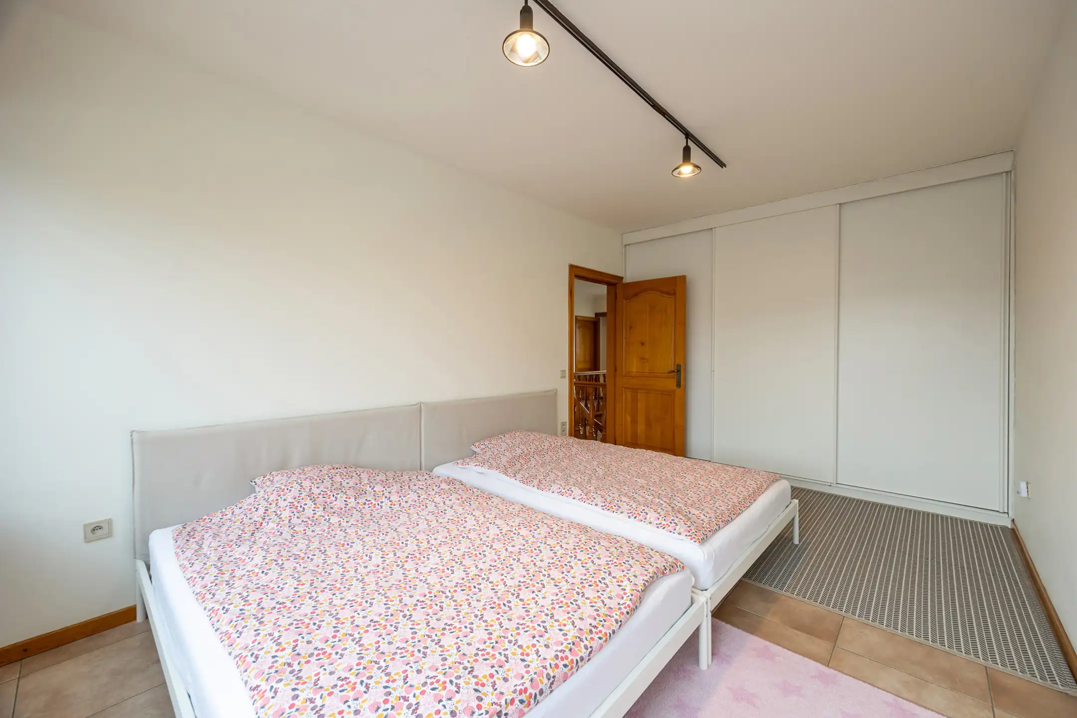 Ruime woning met 4-5 slpks en grote bureauruimte te Turnhout foto 22