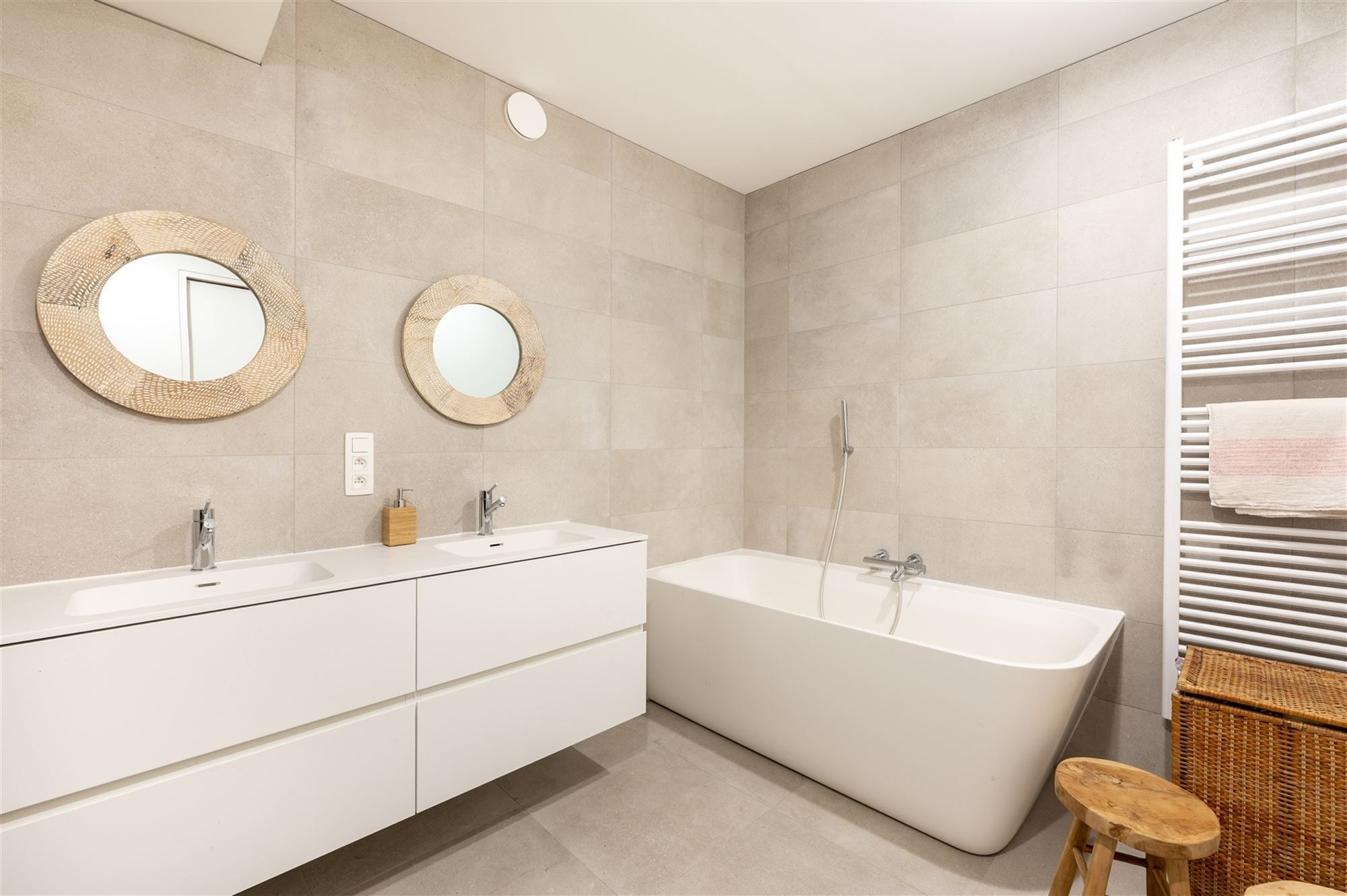 Ruim nieuwbouw app met 2 slk, 2 bk & 2 terrassen foto 16