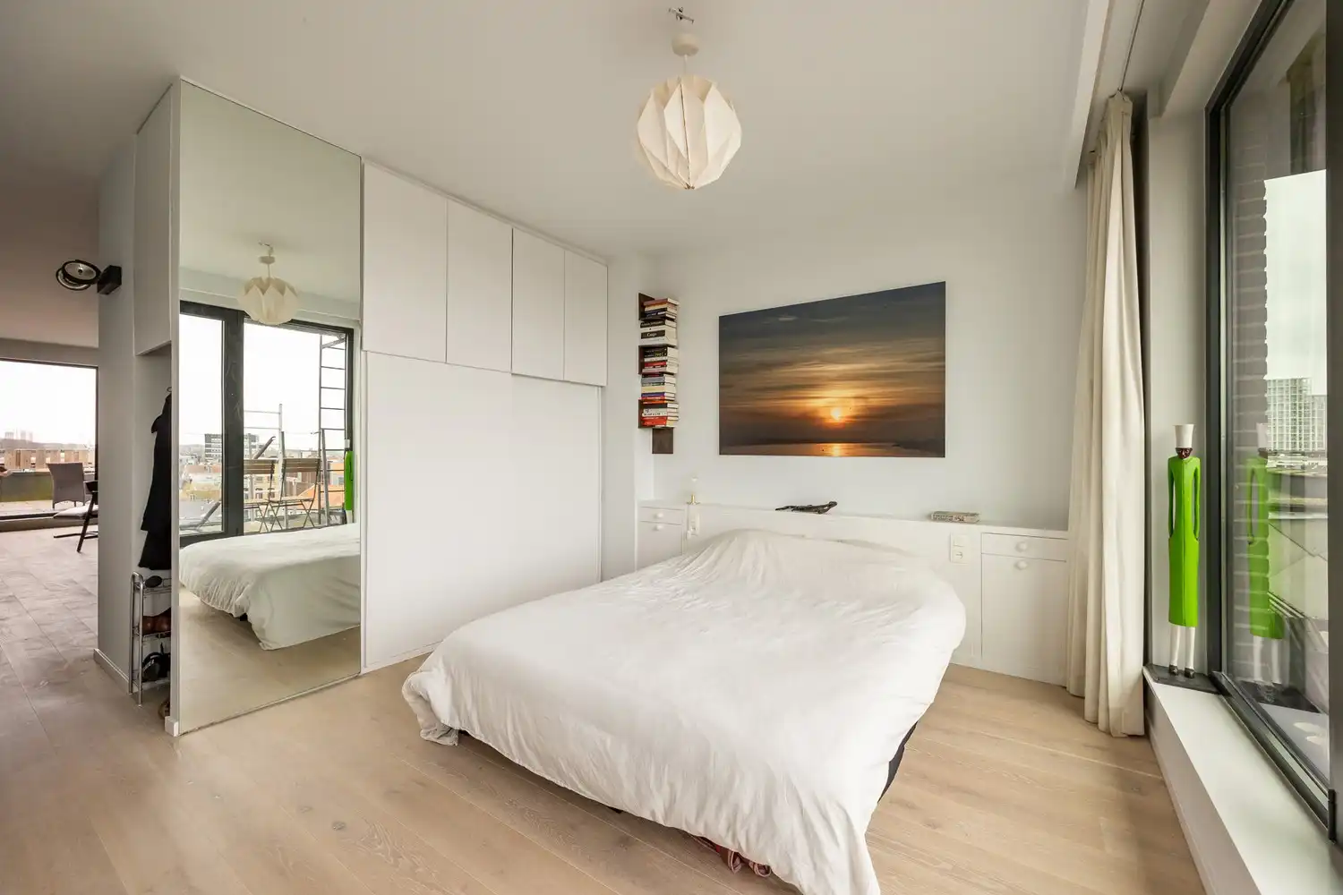 Lumineuze penthouse met giga-terras op absolute toplocatie op 't Zuid te Antwerpen! foto 16