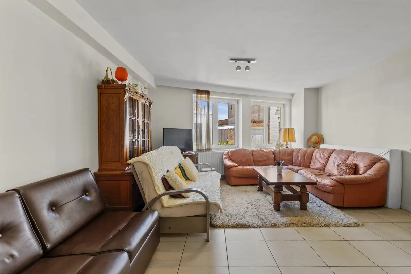Ruim en comfortabel gelijkvloers appartement in hartje Oud-Knokke foto 2