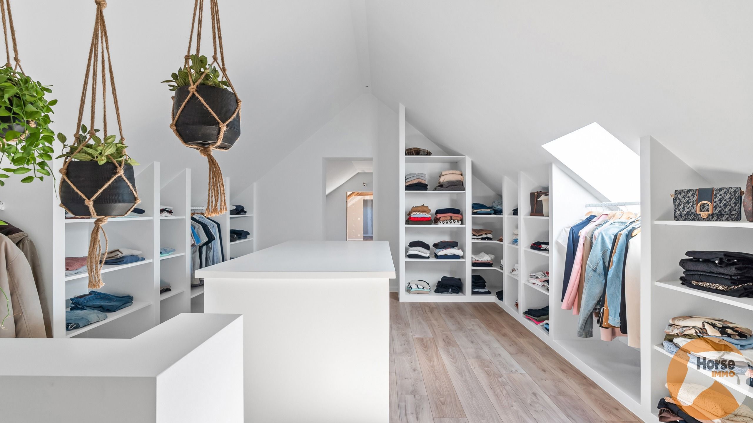 HAM - Langgevelhoeve met stallen, piste en weiland op 1ha5 foto 24