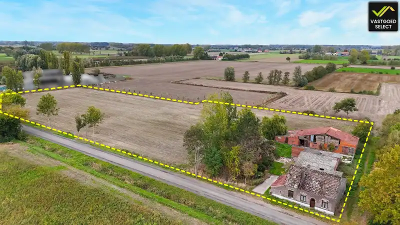 Hoofdfoto van de publicatie: Te koop: Hoeve op 15.514 m² grond met potentieel – Moerstraat 14, Eeklo (nabij Sint-Laureins)