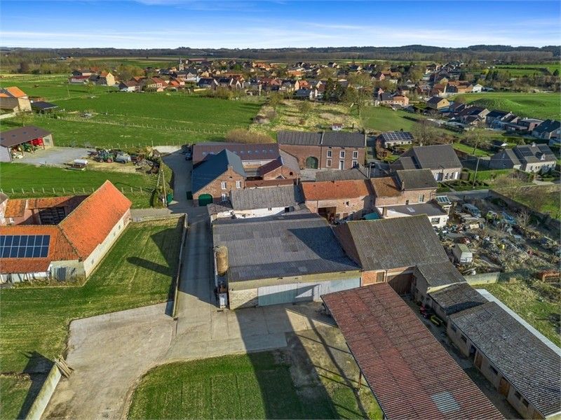 VOLLEDIG TE RENOVEN WONING MET OPSLAGRUIMTE OP EEN PERCEEL VAN MAAR LIEFST 69A20CA IN HORPMAAL foto 8