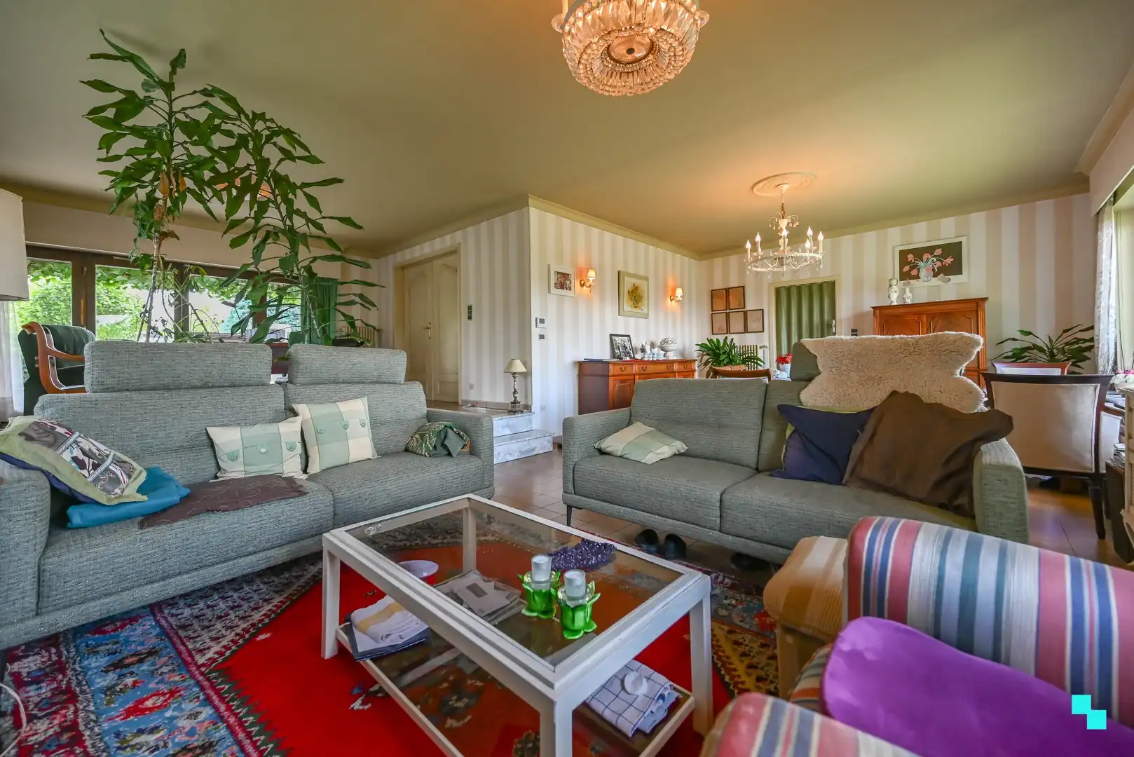 Idyllische villa op een riant perceel te Lendelede foto 9