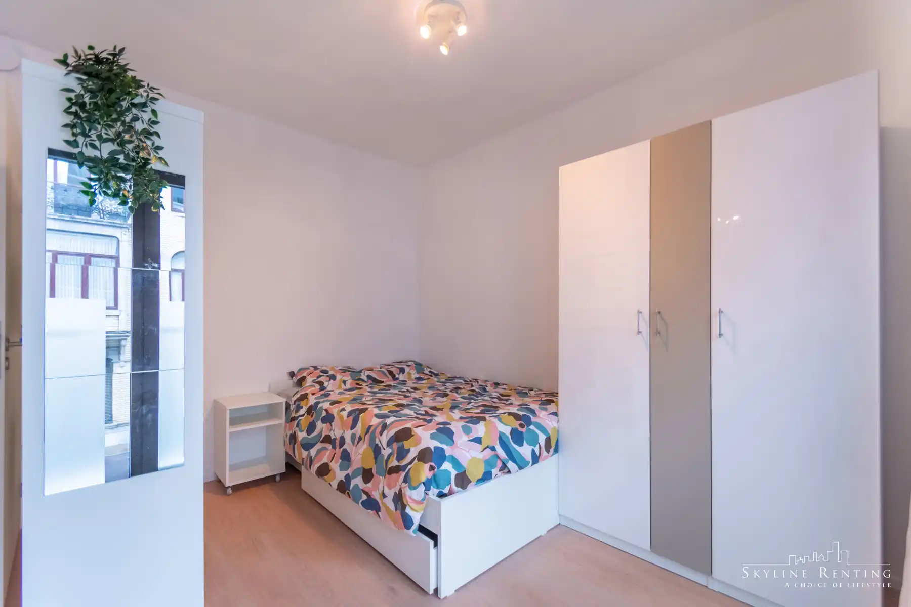 Prachtig nieuwe gemeubelde studio foto 5