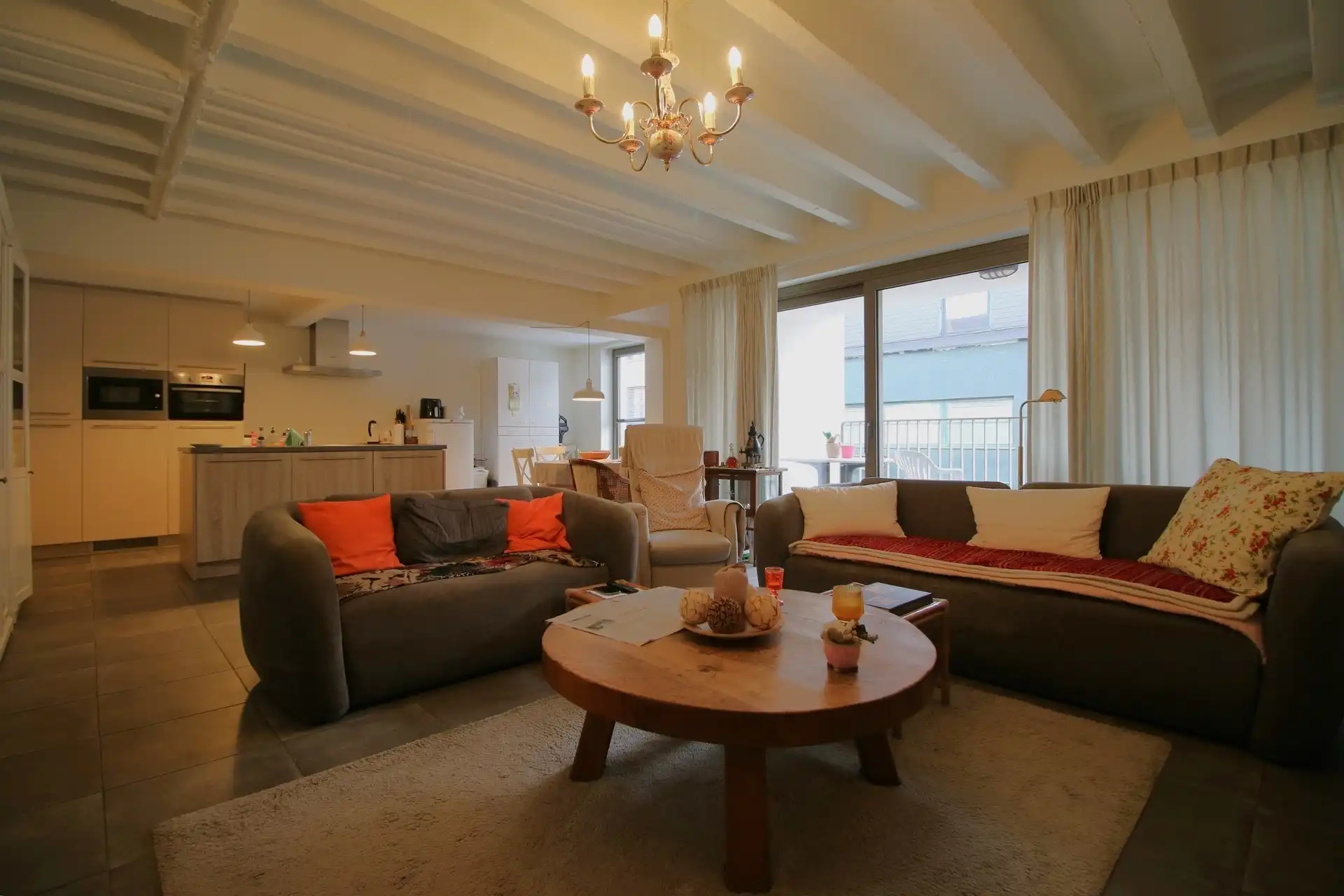 Centraal appt 2 slpk met lift foto 2