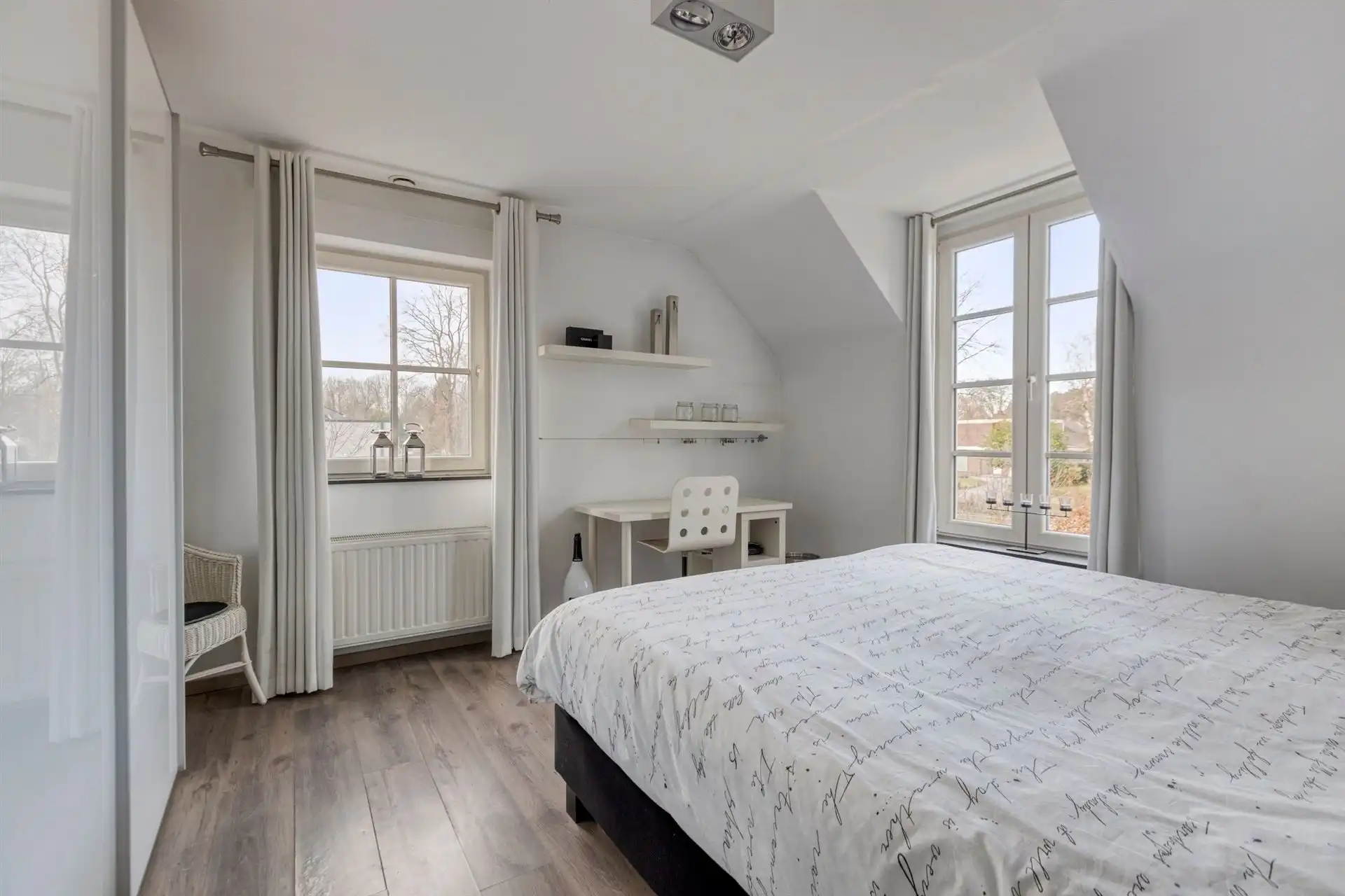 Instapklare woning op 10a in rustige en gegeerde ligging te Maasmechelen! foto 22