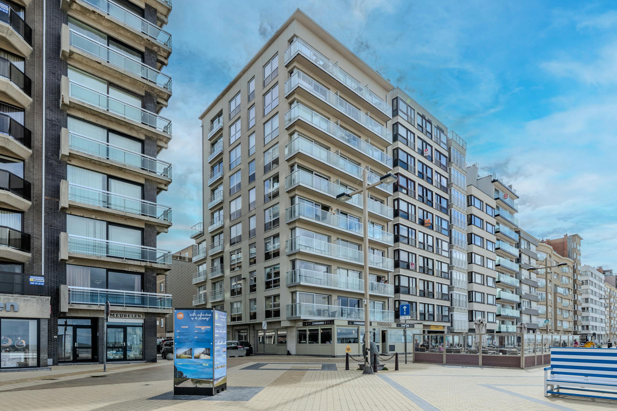 Prachtig hoekappartement met 1 slaapkamer en zijdelings zeezicht te koop te Middelkerke! foto 4