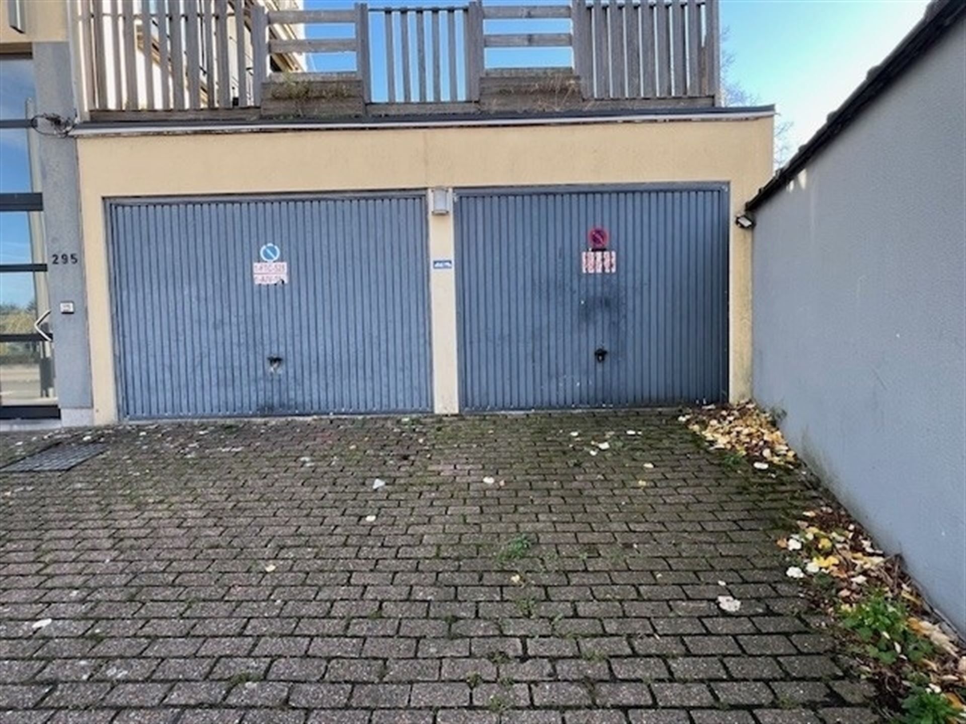 Ruim instapklaar appartement met garage! foto 14