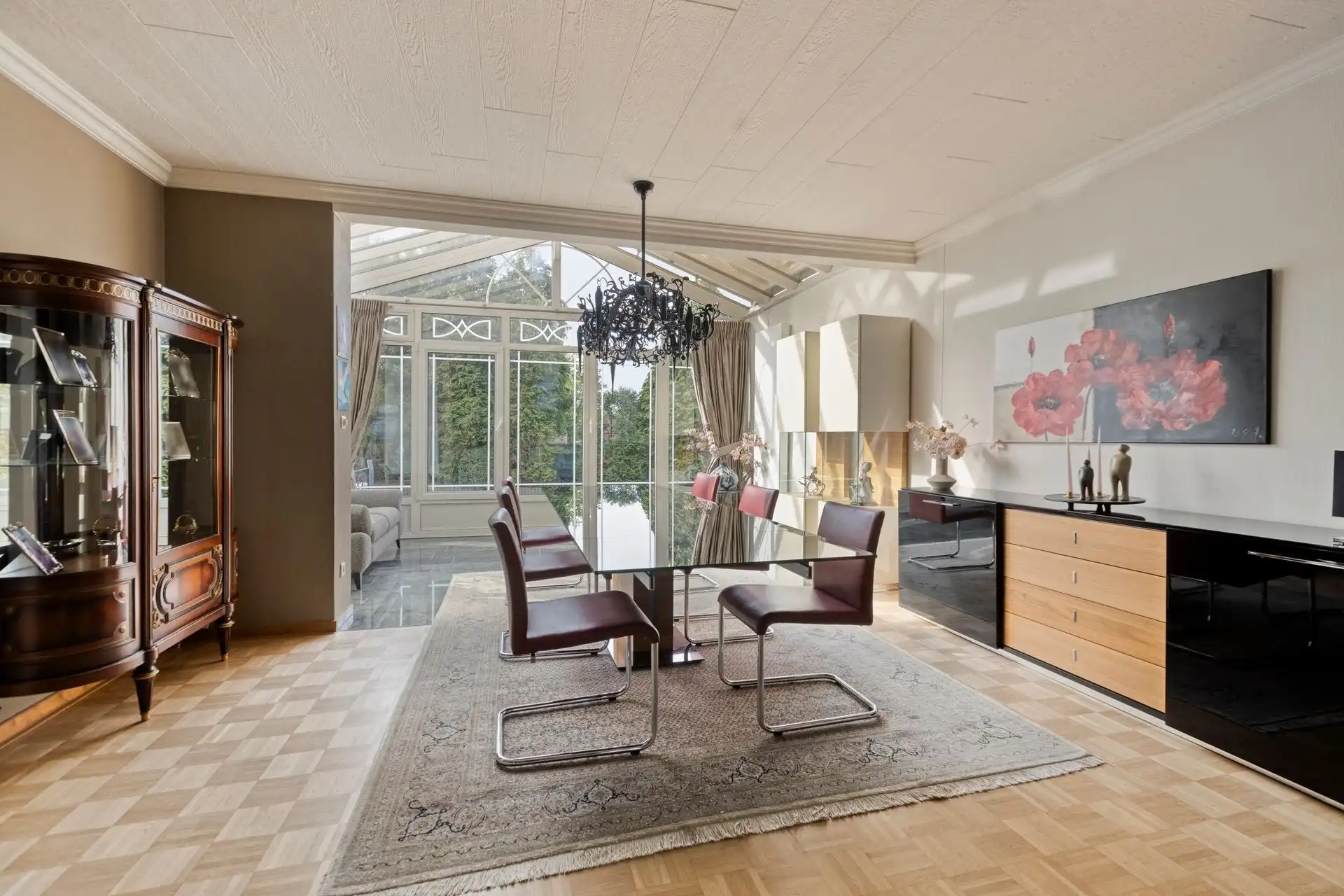 Vrijstaande villa van 306 m² op 17a95ca, gelegen vlak bij Connecterra, de toegangspoort tot het Nationaal Park Hoge Kempen, en op wandelafstand van Maasmechelen Village! foto 11