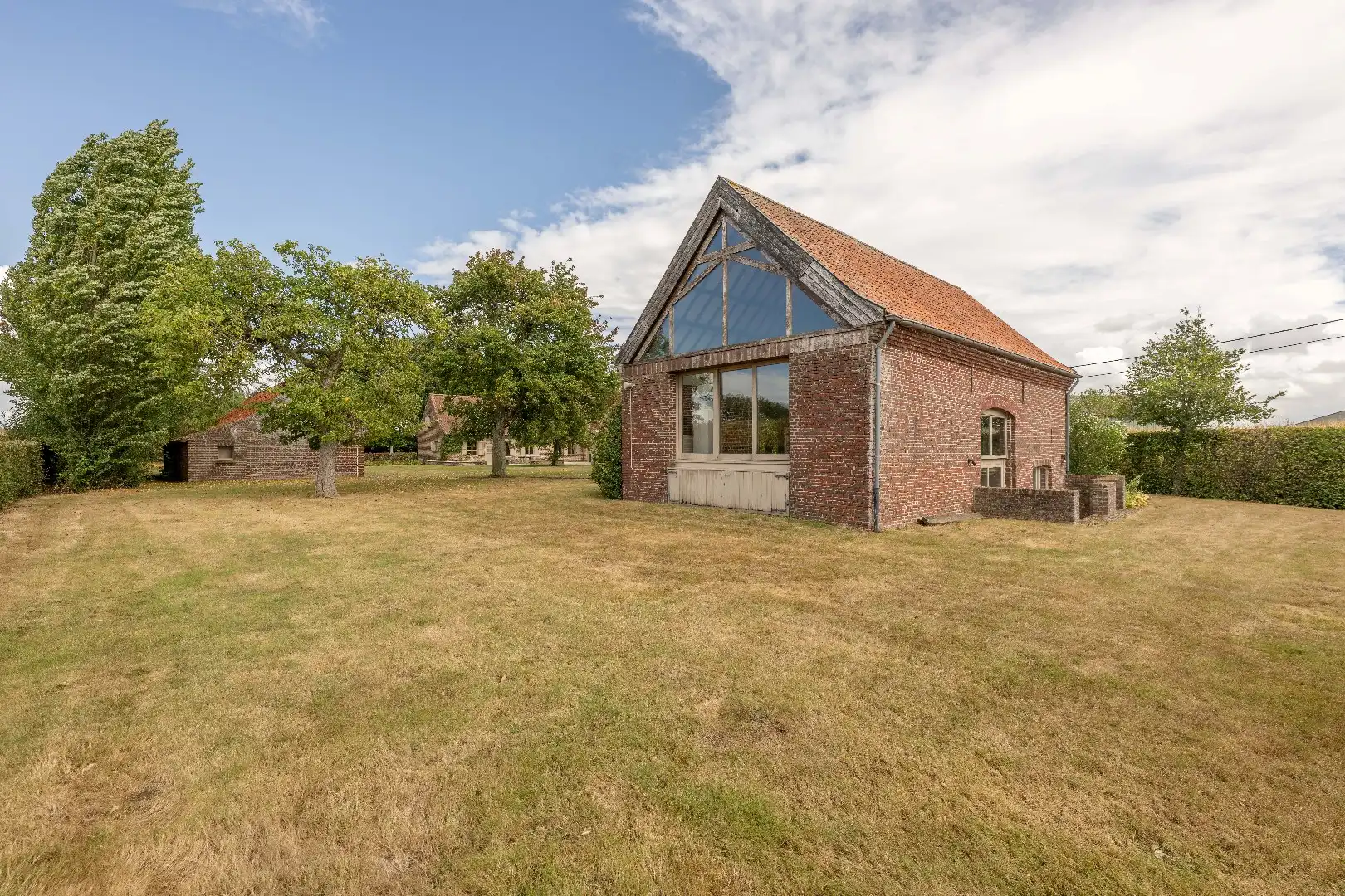 EXCLUSIEF LANDHUIS MET BIJGEBOUWEN OP EEN DOMEIN VAN 5.990 M² foto 26
