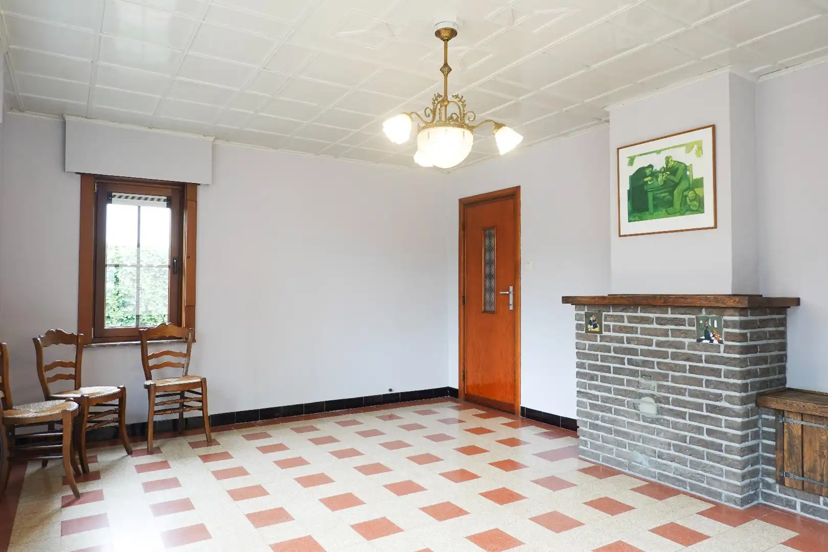 Charmante vrijstaande woning met 5 slaapkamers, ruime tuin en grote garage foto 4