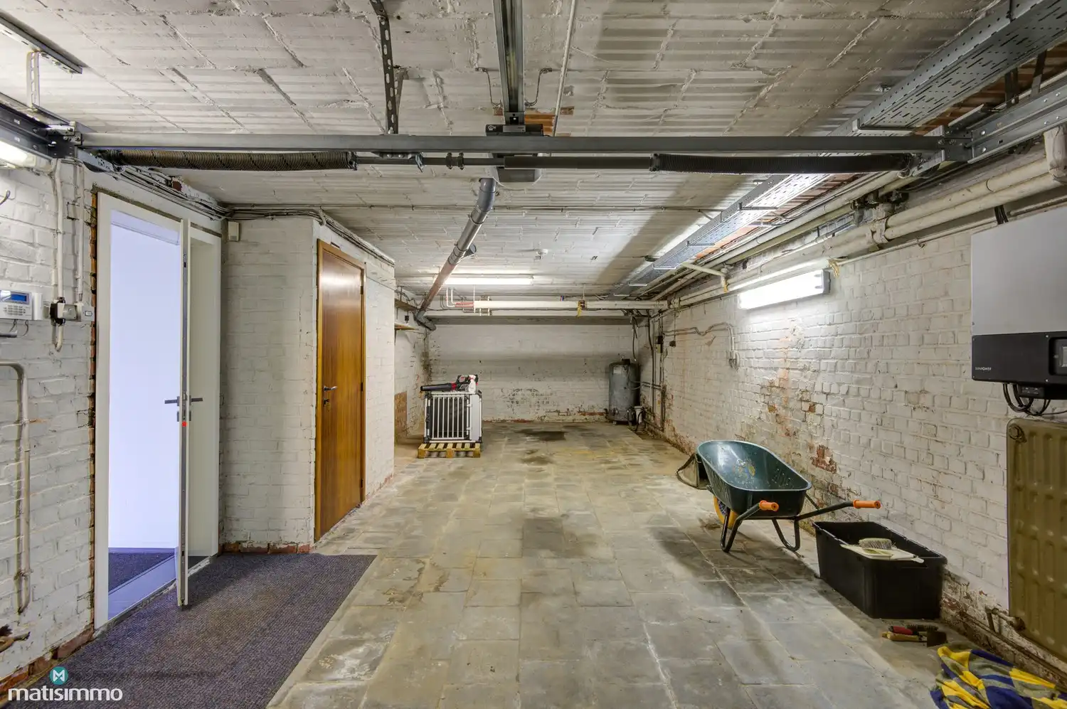 RUIME WONING MET 5 SLAAPKAMERS, INPANDIGE GARAGE EN WELLNESSRUIMTE OP EEN RUIM PERCEEL foto 42