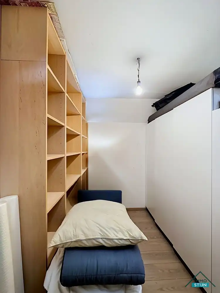 Recente instapklare woning met 4 slaapkamers en bijgebouw foto 12