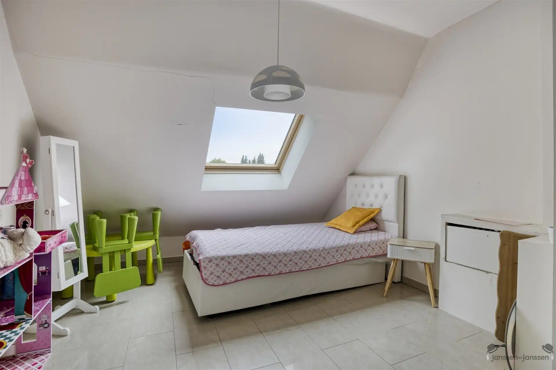 Uitzonderlijk triplex appartement van 251 m² met 5 (mogelijkheid tot 6) slaapkamers en groot terras te Leopoldsburg foto 14