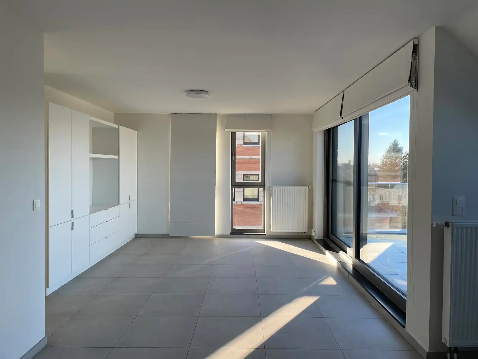 Gunstig gelegen, lichtrijk penthouse foto {{pictureIndex}}