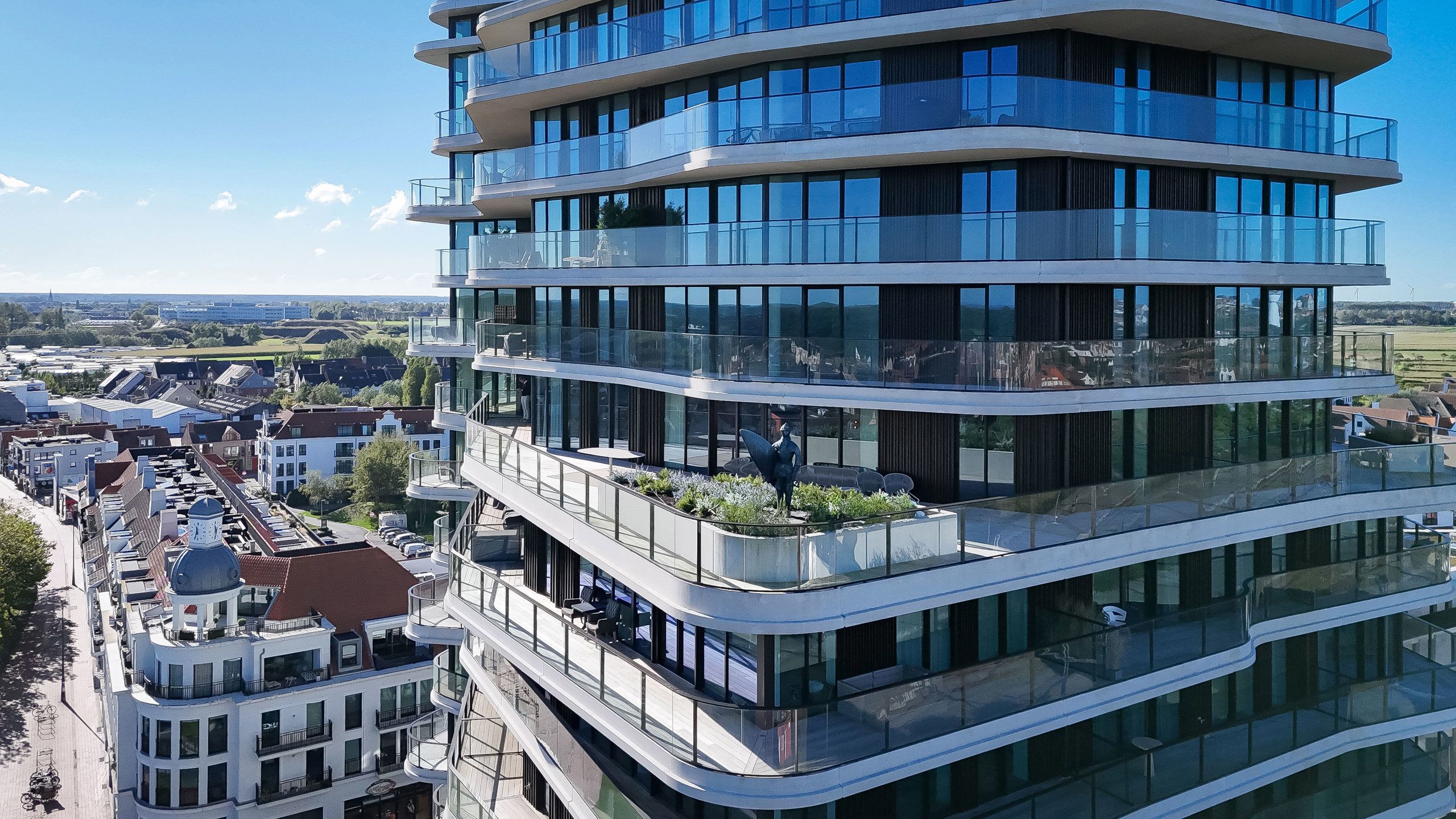 Luxueus DUBBEL appart. - panoramisch uitzicht in "The Tower" foto 2