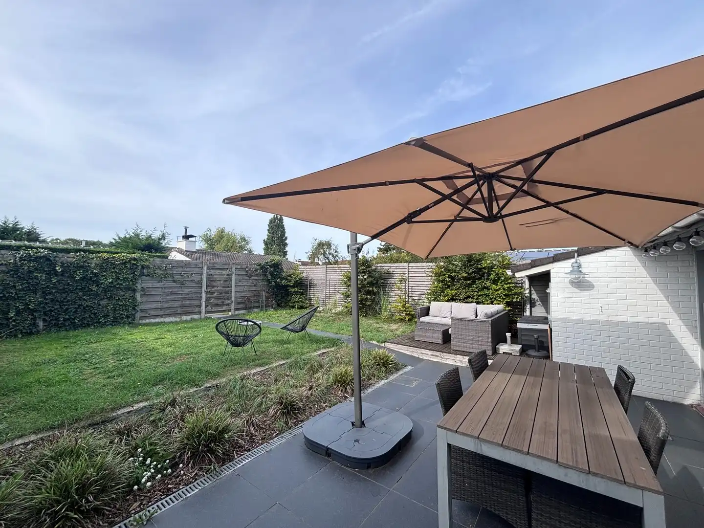 Charmant vakantiehuisje te koop in Oostduinkerke - instapklare woonruimte en een afgewerkt terras wachten op jou! foto 10